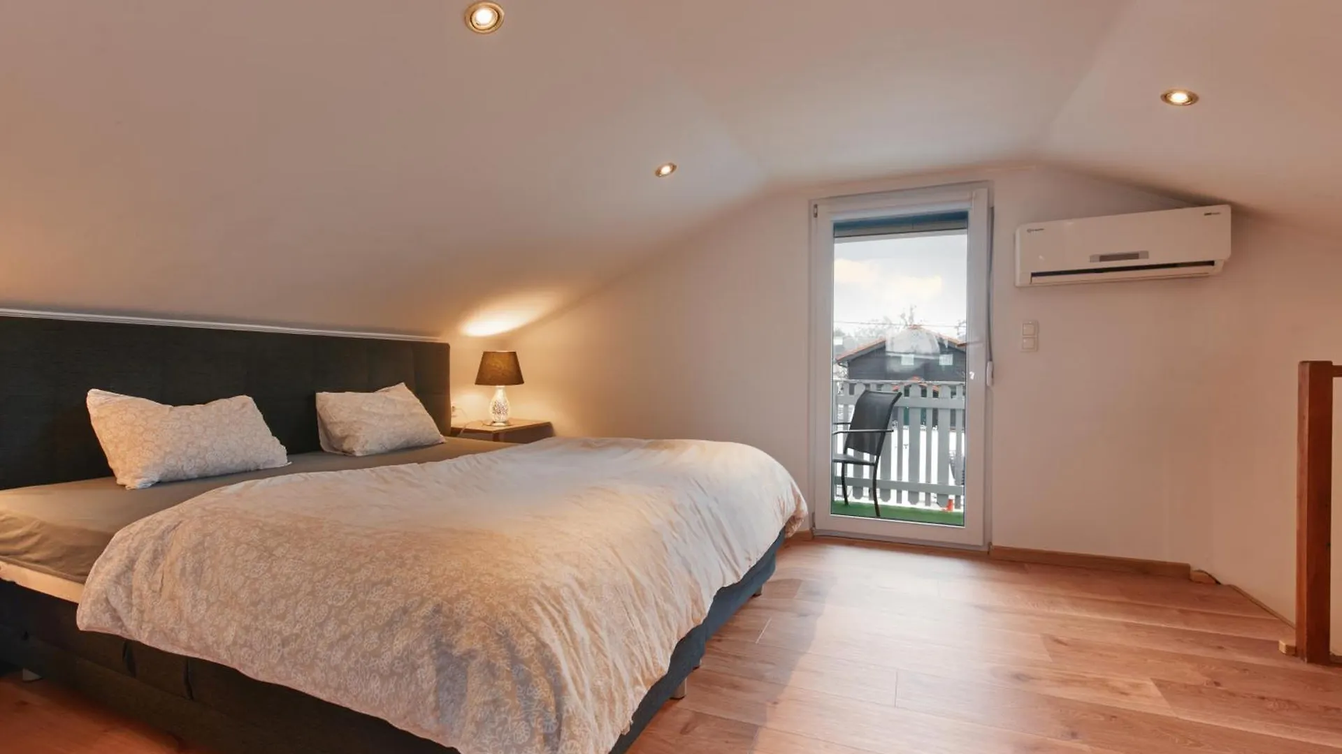 Willa Exclusive 3Bd Chalet In Premium Location Of Vienna W/ Sauna Swimming Pool Jaccuzi
