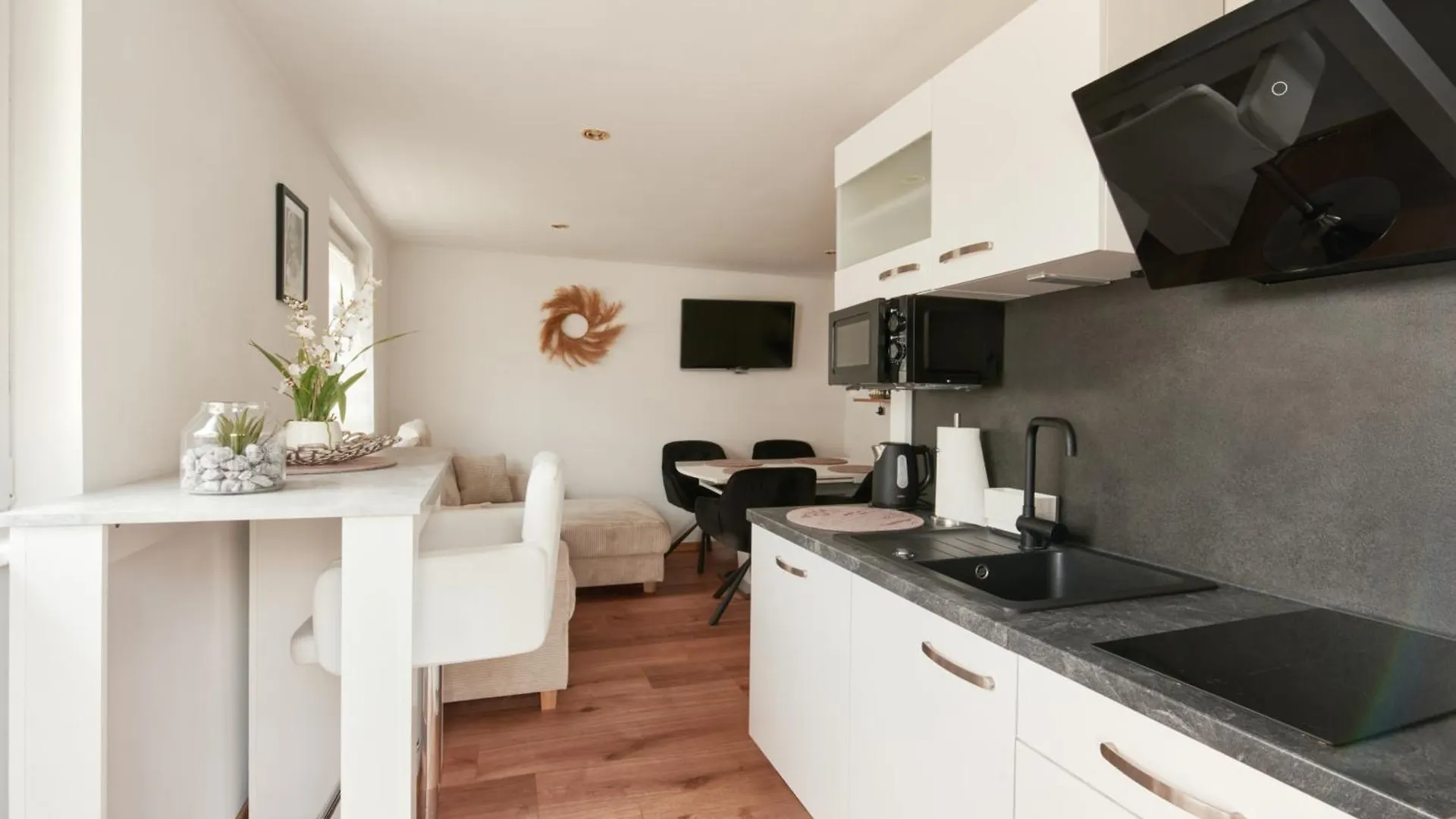 Willa Exclusive 3Bd Chalet In Premium Location Of Vienna W/ Sauna Swimming Pool Jaccuzi