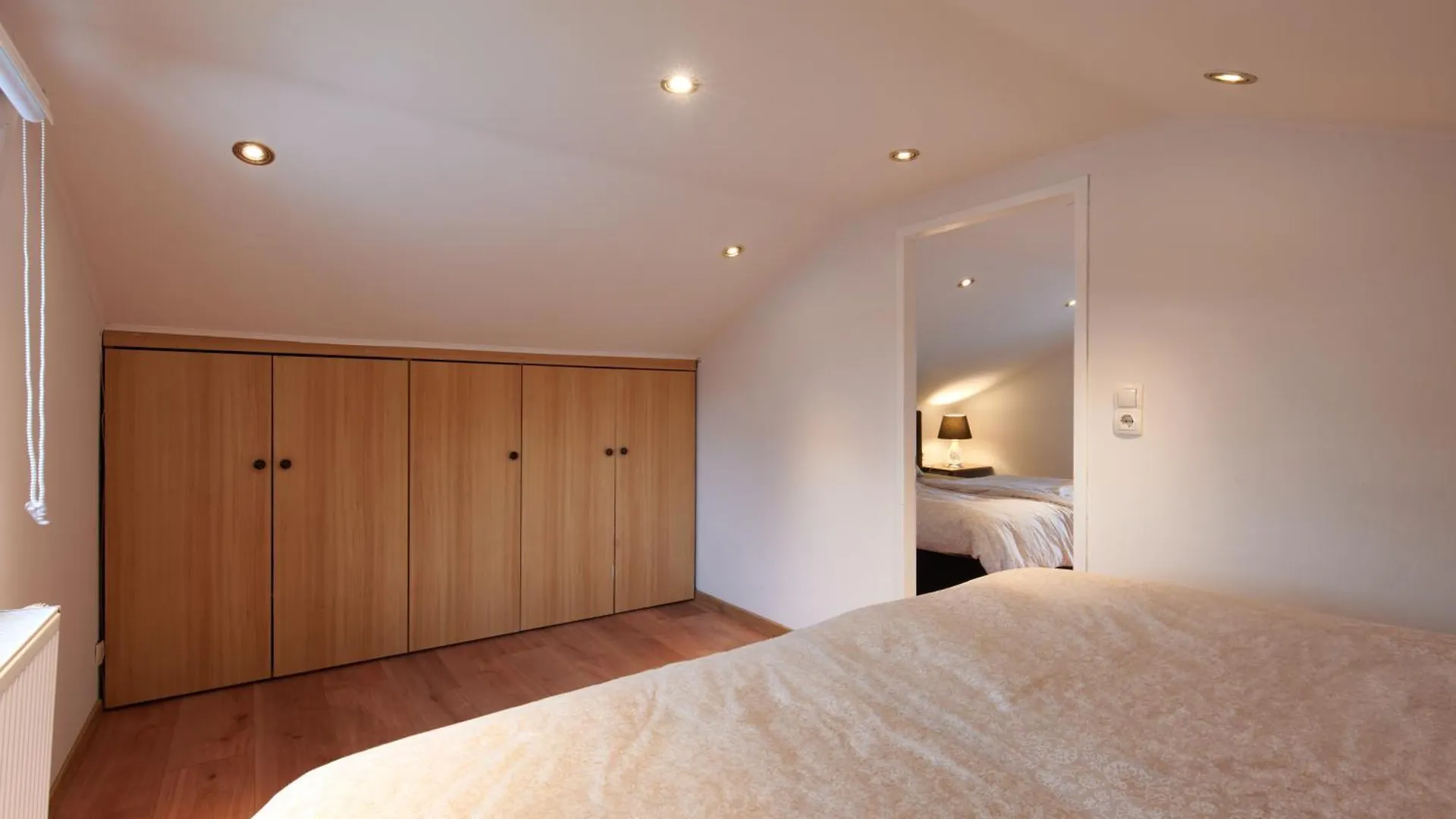 Exclusive 3Bd Chalet In Premium Location Of Vienna W/ Sauna Swimming Pool Jaccuzi