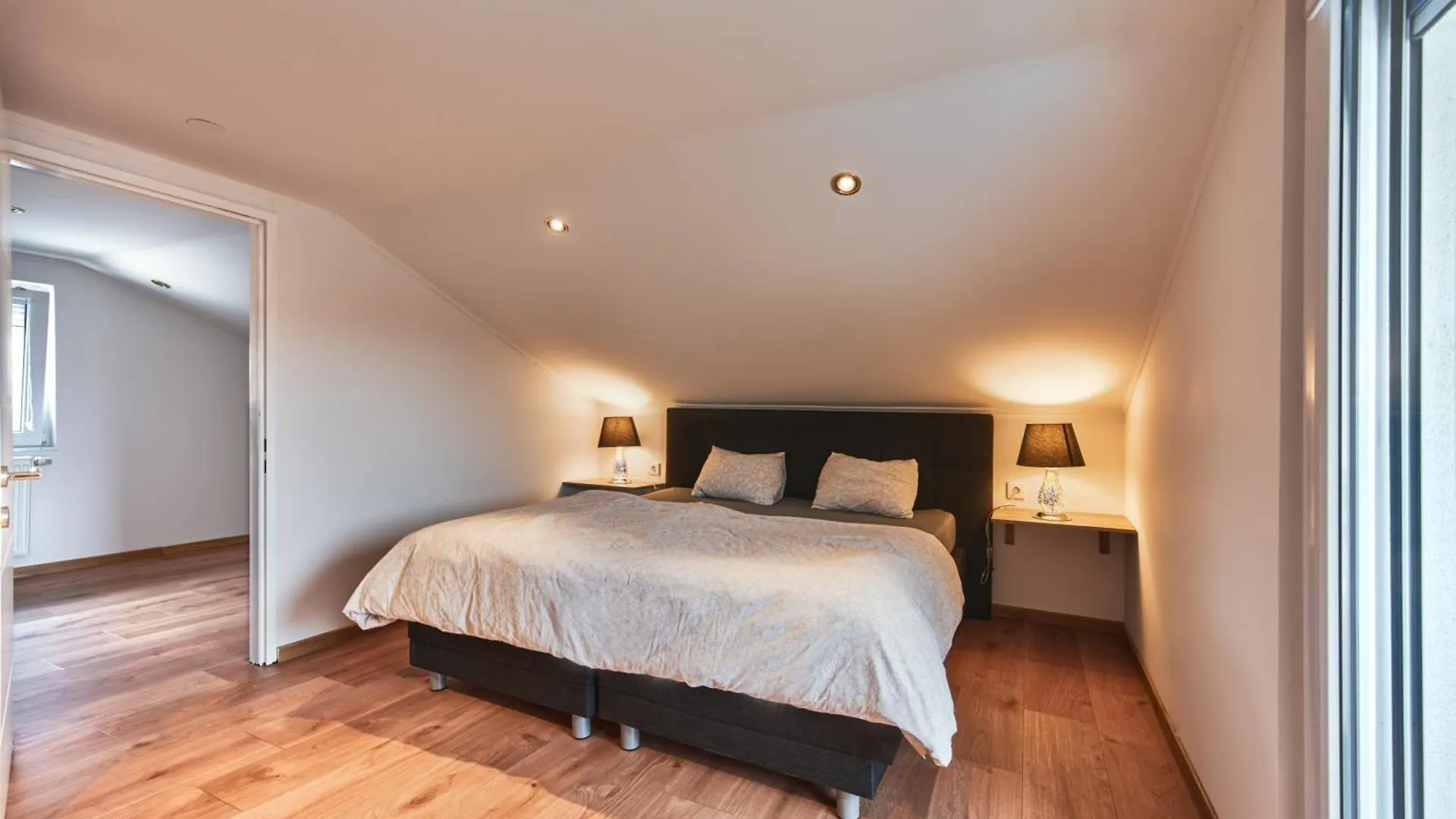 Willa Exclusive 3Bd Chalet In Premium Location Of Vienna W/ Sauna Swimming Pool Jaccuzi