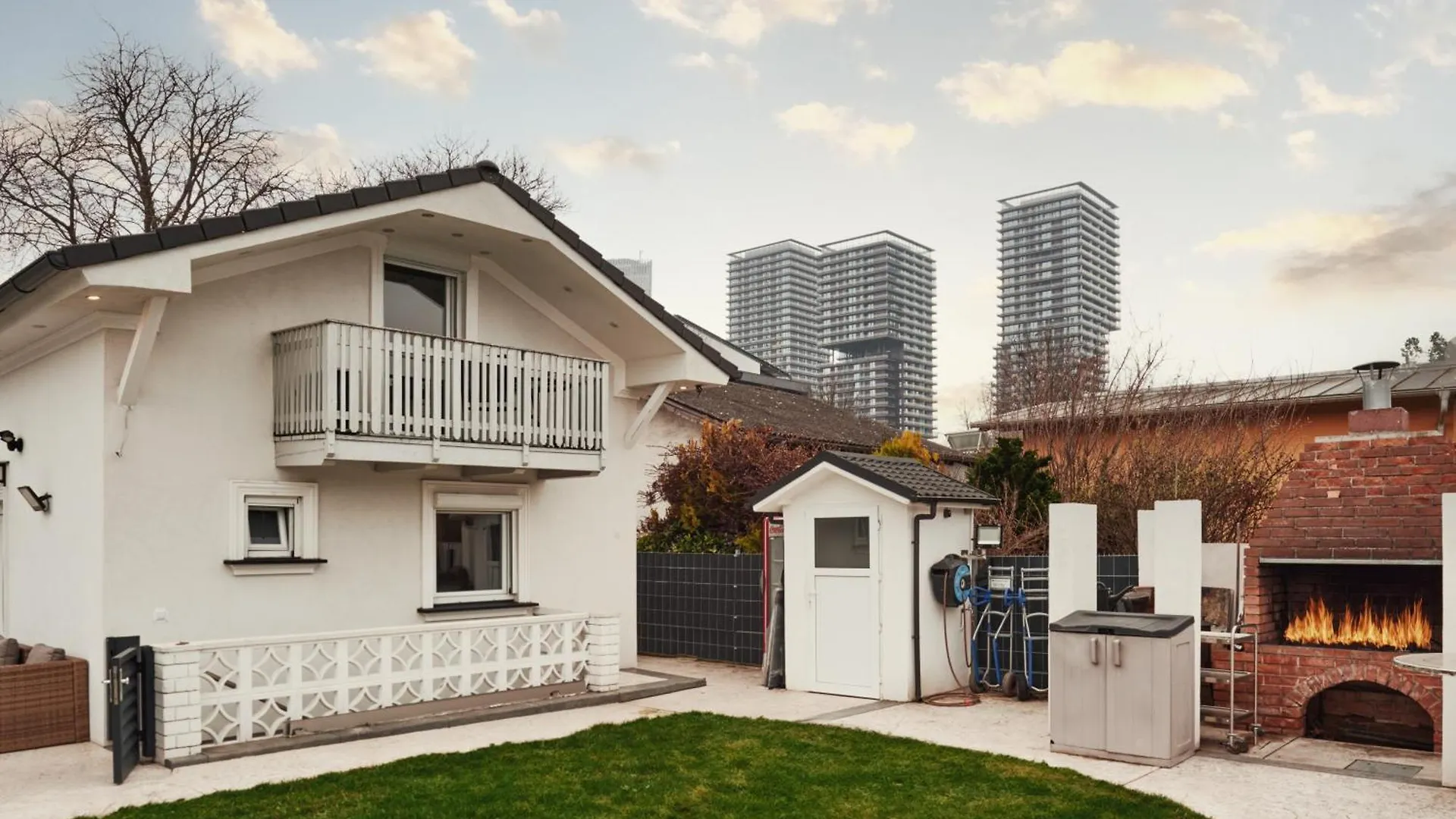 Exclusive 3Bd Chalet In Premium Location Of Vienna W/ Sauna Swimming Pool Jaccuzi Villa